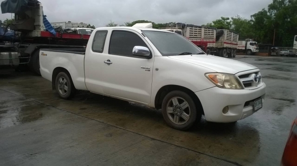 ขาย VIGO 2.5 ปี 2005/2548 เครื่องดี คัสซีสวย กระจกไฟฟ้า แอร์ พาวเวอร์ครบ ทะเบียนพร้อมโอน