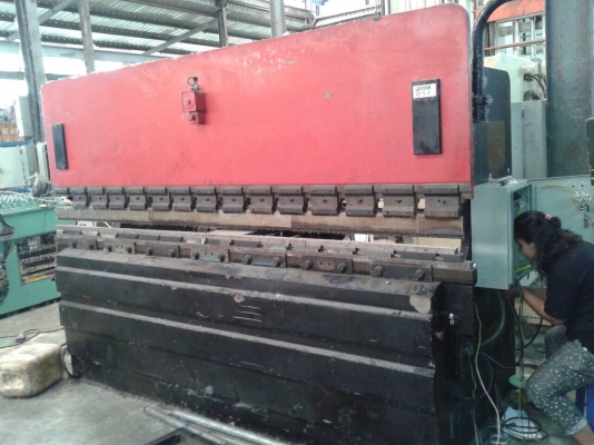 ขายเครื่องพับ10ฟุตญี่ปุ่นพับได้6.5มิลครับพร้อมรางพับ