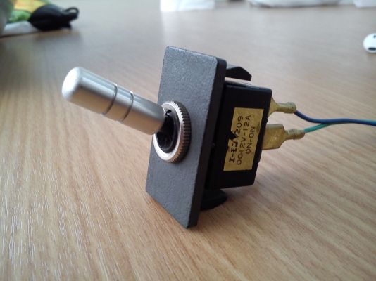 สวิตช์ เปิด ปิด แบบก้านโยก แท้จากญี่ปุ่น