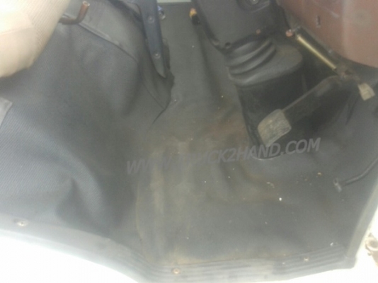 รถบรรทุก 6 ล้อ HINO พื้นเรียบ รุ่นFB กระบะยาว 5 เมตร