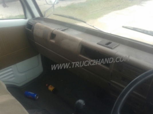 รถบรรทุก 6 ล้อ HINO พื้นเรียบ รุ่นFB กระบะยาว 5 เมตร