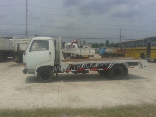 รถบรรทุก 6 ล้อ HINO พื้นเรียบ รุ่นFB กระบะยาว 5 เมตร
