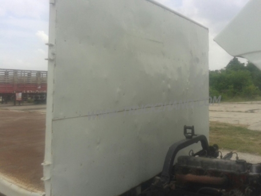 รถบรรทุก 6 ล้อ HINO พื้นเรียบ รุ่นFB กระบะยาว 5 เมตร