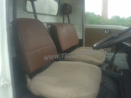 รถบรรทุก 6 ล้อ HINO พื้นเรียบ รุ่นFB กระบะยาว 5 เมตร