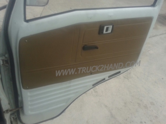 รถบรรทุก 6 ล้อ HINO พื้นเรียบ รุ่นFB กระบะยาว 5 เมตร