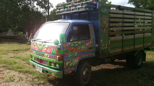 รถ6ล้อisuzu  110แรง ติดต่อ080-1405528