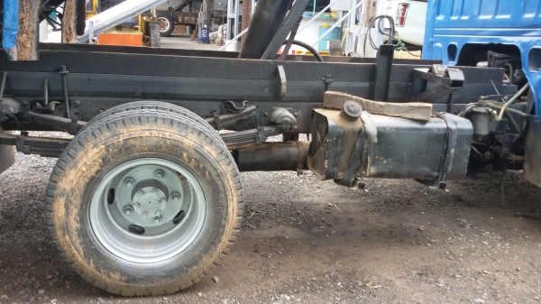 ขายหกล้อดั้มเครื่อง85แรง