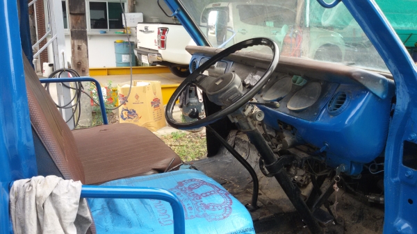 ขายหกล้อดั้มเครื่อง85แรง