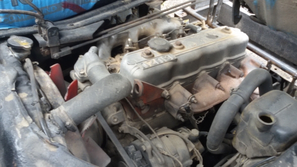 ขายหกล้อดั้มเครื่อง85แรง