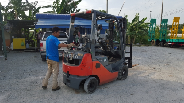 ขายรถยก1.5รถนอก2ระบบเอกสารพร้อมรุ่น8ล่าสุดงาสไสด์