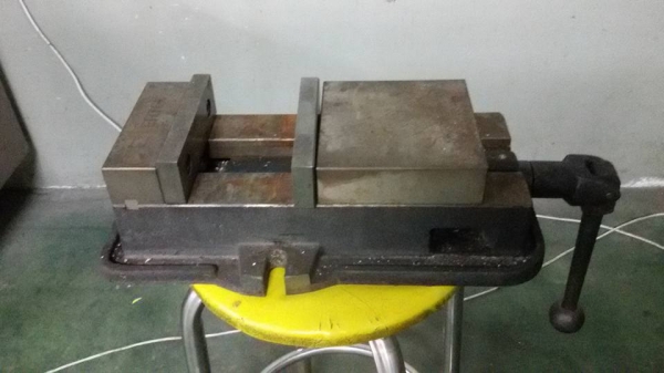 ขาย ปากกาจับชิ้นงาน Vertex