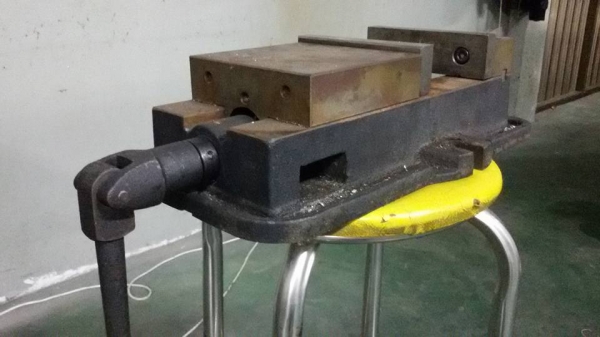 ขาย ปากกาจับชิ้นงาน Vertex