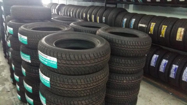 ขายยางใหม่ BRIDGESTONE DUELER H/T840 255/65-17 เส้น 4500