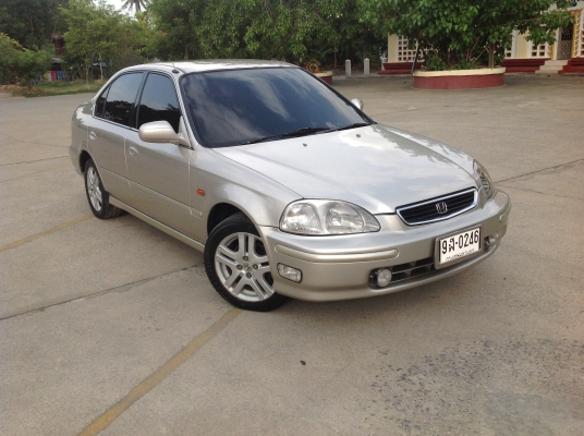 ซีวิคตาโต เครื่อง1,600 VTEC เกียAUTO