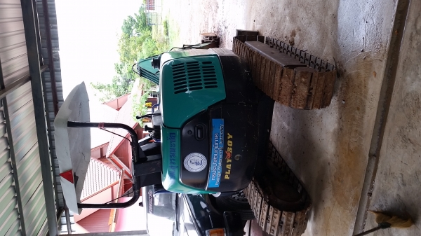 ขายรถขุดเล็ก Kobelco 25SR เครื่องยนต์ยันม่าร์ 3 สูบ ราคา 208,000 บาท ขายรถขุดเล็ก Kobelco 25SR เครื่องยนต์ยันม่าร์ 3 สูบ ราคา 208,000 บาท