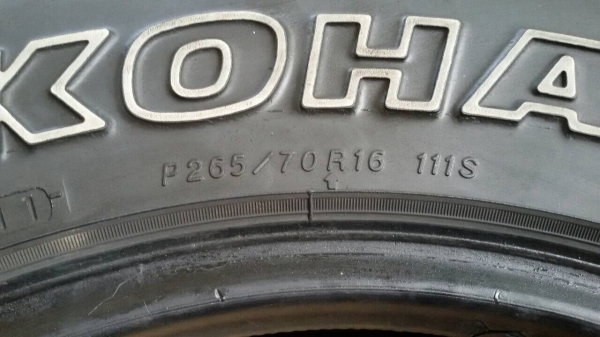 ขายยาง yokohama at 265/70/16 ปี 11 สวยๆครับ