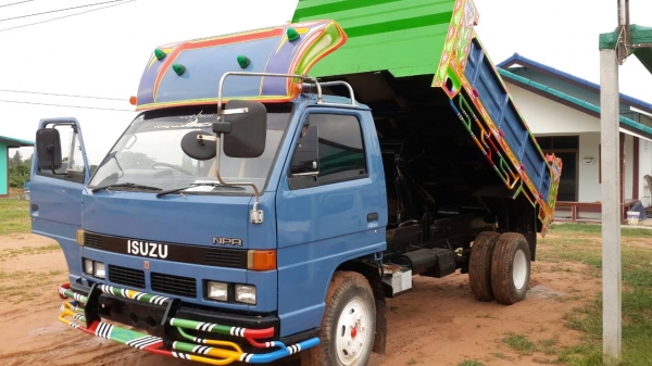 ขายด่วนหกล้อดั้มISUZU NPR115สั่งลุยปี40สภาพพร้อมใช้โทร0843923995 ขายด่วนหกล้อดั้มISUZU NPR115สั่งลุยปี40สภาพพร้อมใช้โทร0843923995