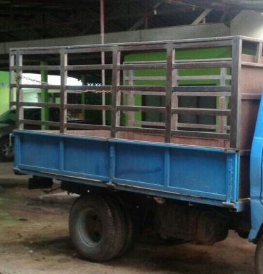 หกล้อ อีซูซุ TL74 ช่วงสั้น 3.20ม สภาพพร้อมใช้งาน ทะเบียนชุดโอนครบ ราคา 87,000บ ครับ