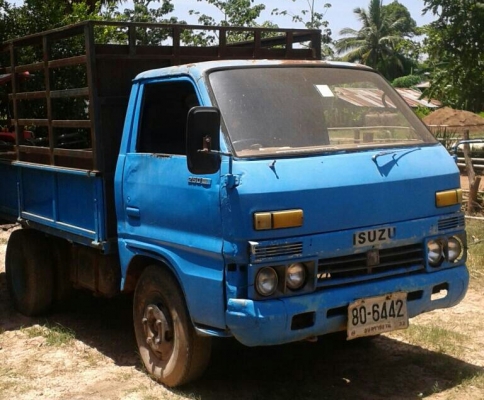 หกล้อ อีซูซุ TL74 ช่วงสั้น 3.20ม สภาพพร้อมใช้งาน ทะเบียนชุดโอนครบ ราคา 87,000บ ครับ