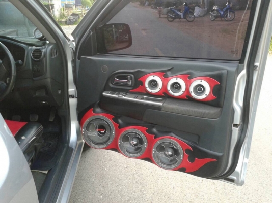 ขาย ISUZU DMAX SLX 2.5 ปี 2010/2553 รถออกห้างมือเดียว เครื่องเสียงชุดใหญ่ เครื่องดีไม่เคยแกะ คัสซีสวย ทะเบียนพร้อมโอน