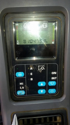 รถขุดPC200-7....จ่ายก่อน 1000000. ผ่อนต่อ 50700x15=760500.