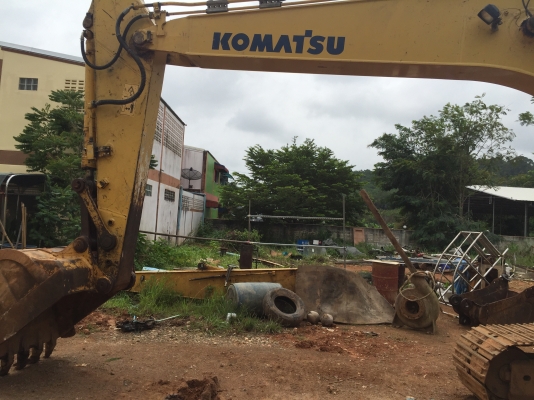 รถขุดPC200-7....จ่ายก่อน 1000000. ผ่อนต่อ 50700x15=760500.