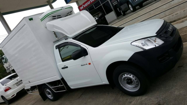 กระบะพื้นเรียบและรถตู้เย็นตู้แห้ง ISUZU ดาวน์น้อย พร้อมใช้งาน กระบะพื้นเรียบและรถตู้เย็นตู้แห้ง ISUZU ดาวน์น้อย พร้อมใช้งาน