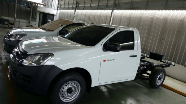 กระบะพื้นเรียบและรถตู้เย็นตู้แห้ง ISUZU ดาวน์น้อย พร้อมใช้งาน กระบะพื้นเรียบและรถตู้เย็นตู้แห้ง ISUZU ดาวน์น้อย พร้อมใช้งาน