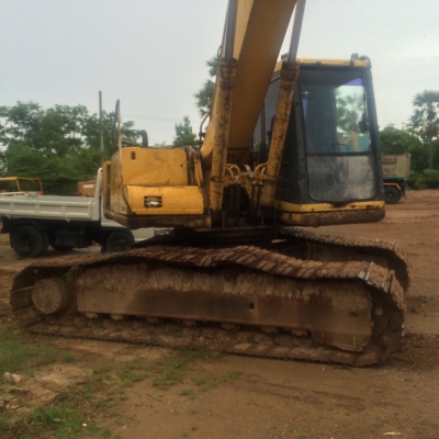 ขายรถแบคโฮ KOMATSU PC200-6 ซีเรียล C10095 ราคา 680000