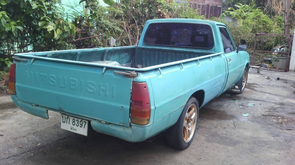 ขายมีซูL200กะบะสวยๆพร้อมใช้เครื่องดีสีแห้งสวยๆช่างล้างดีสวยไม่ผุขับ120ยังนิ่งขายถูก39000