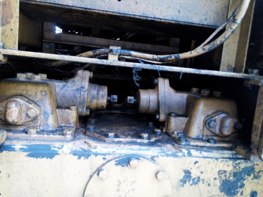 ขายรถแทรคเตอร์ KOMATSU D31P-16 ตีนเป็ด เอกสารอินวอย ราคา 300000