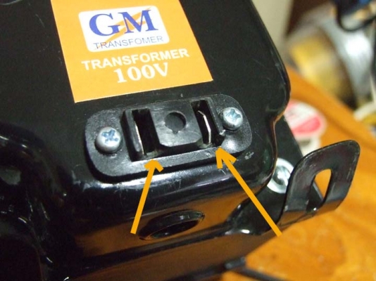 หม้อแปลงไฟจาก 220v ==> 100v ขนาด 1,500W ของ GM-Transformer
