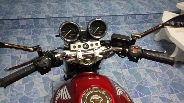 ขาย cb400 ปี 95 อินวอย สรรพสามิต 59,000 บาท + กล่องเหล็ก