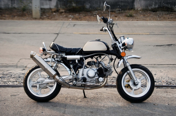 มอบของขวัญลดราคา  มังกี้ ลดราคา มี ให้ เลือกหลากหลายแบบ ไม่ซ้ำ ขับสนุก ขับมัน ทนทาน เรากล้า รับประกัน 100\%***มอบของขวัญลดราคาต้อนรับสงกรานต์ !!!! มังกี้ ลดราคา มี ให้ เลือกหลากหลายแบบ ไม่ซ้ำ ขับสนุก ขับมัน ทนทาน เรากล้า รับประกัน 100\%**