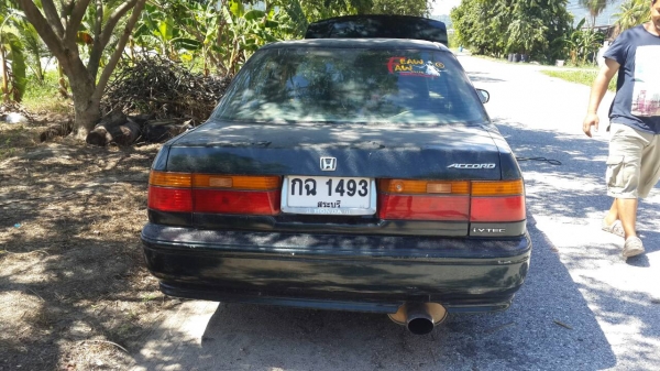Honda accord ตาเพชร 39000 เกียร์ธรรมดา ขับได้เลยสวยๆครับแอร์เย็นแม็ก 17" ตามสภาพเลยครับ Honda accord ตาเพชร 39000 เกียร์ธรรมดา ขับได้เลยสวยๆครับแอร์เย็นแม็ก 17" ตามสภาพเลยครับ