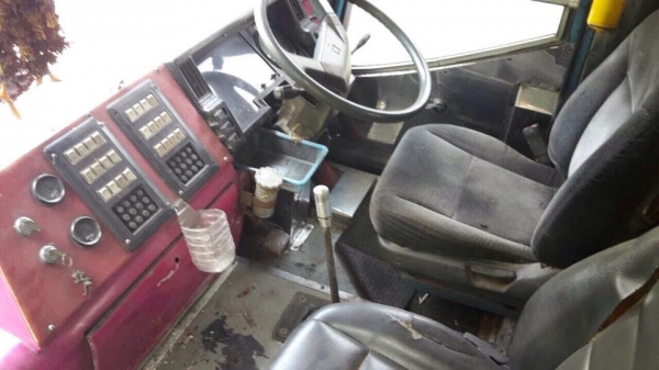 ขายรถบัส เครื่องนิสสันED6 230 แรง ไม่โบ ทะเบียนขาด1ปี เครื่องเสียงพร้อมใช้งาน ขาย 220000 บาท