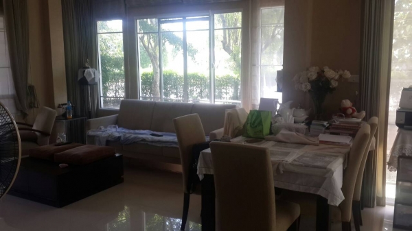 บ้านเดี่ยวหลังมุม 2 ชั้น ม.พร้อมพัฒน์ 1 ถ.ปัญญาอินทรา 116 ตร.ว.