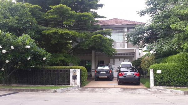 บ้านเดี่ยวหลังมุม 2 ชั้น ม.พร้อมพัฒน์ 1 ถ.ปัญญาอินทรา 116 ตร.ว.