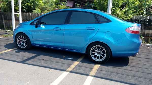 ขายดาวน์ fiesta 4 ประตู 1.6 ขายดาวน์ fiesta 4 ประตู 1.6