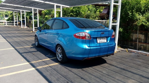 ขายดาวน์ fiesta 4 ประตู 1.6 ขายดาวน์ fiesta 4 ประตู 1.6