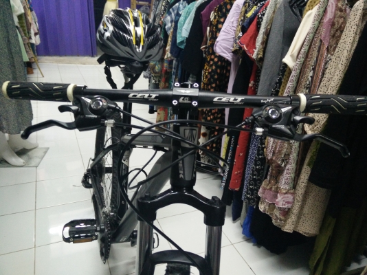 เสือภูเขาแทรกไซด์16 เสือภูเขาแทรกไซด์16