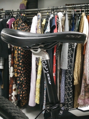 เสือภูเขาแทรกไซด์16 เสือภูเขาแทรกไซด์16