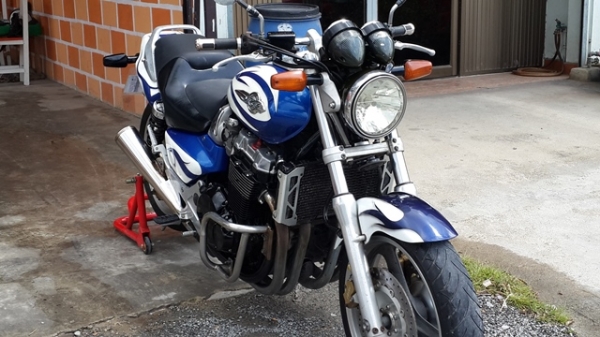 ขาย ฮอนด้า X4 1300cc. สภาพสวยๆทะเบียนแท้โอนขนส่งเครืองดี(จัดไฟเน็นได้)