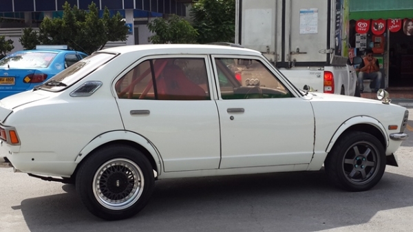 ขาย โตโยต้า KE20 สภาพหล่อแต่งมาแล้วทะเบียนพร้อมโอน(รับแลกเทริน)