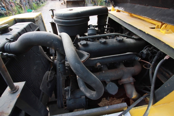 ขายรถยกโฟร์คลิฟต์ สนใจติดต่อ 086-775-7900, 086-324-1992