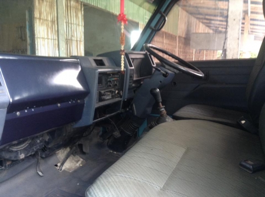 4ล้อกลางสวยถุกดี ต่อรองใด้