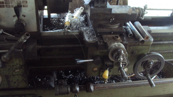 ขายเครื่องกลึงกู๊ดเวย์และเครื่องเจาะมิลลิ่งและเลื่อยไฟฟ้า