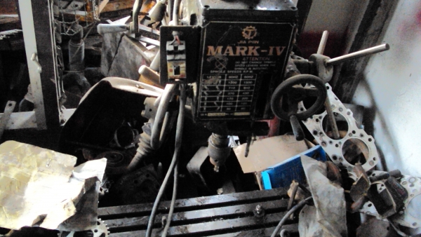 ขายเครื่องกลึงกู๊ดเวย์และเครื่องเจาะมิลลิ่งและเลื่อยไฟฟ้า ขายเครื่องกลึงกู๊ดเวย์และเครื่องเจาะมิลลิ่งและเลื่อยไฟฟ้า