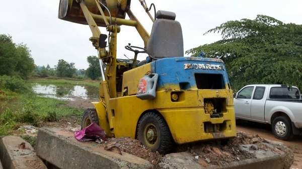 ขายตัก รถใช้งานได้