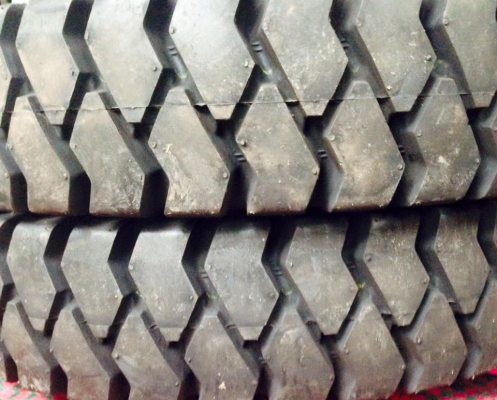 รับหล่อดอกยางตันและยางลมทุกขนาด จำหน่ายยางใหม่ทุกยี่ห้อ ทั้งตันและลม คร้า